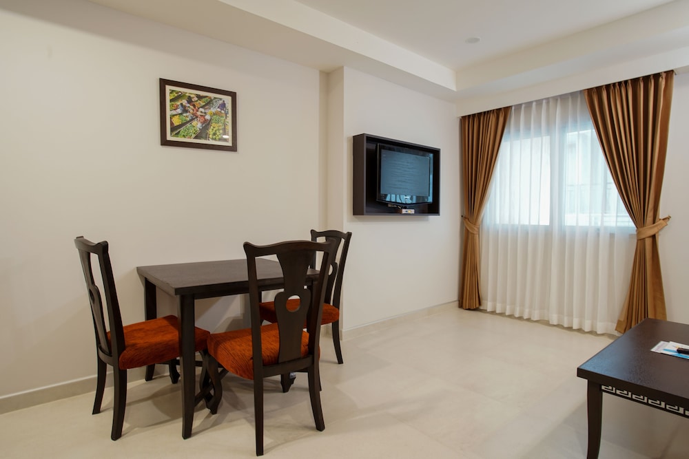Mac Boutique Suites 47/69