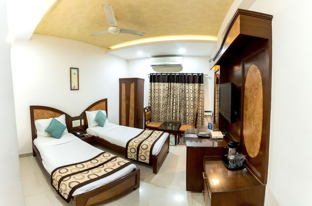 Hotel Annapoorna Residency 6/30