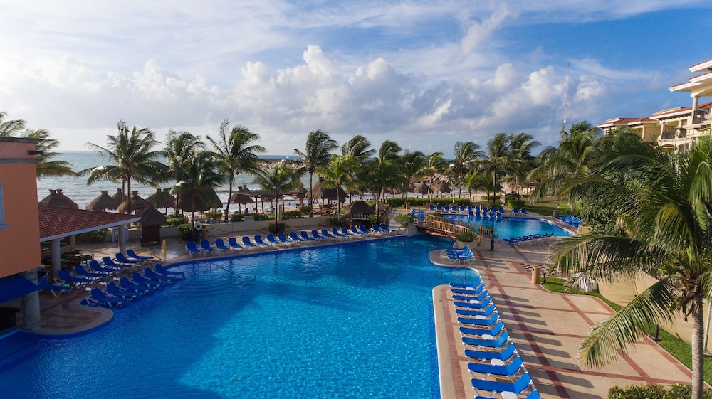 Hotel Marina El Cid Spa and Beach Resort All Inclusive in PUERTO MORELOS