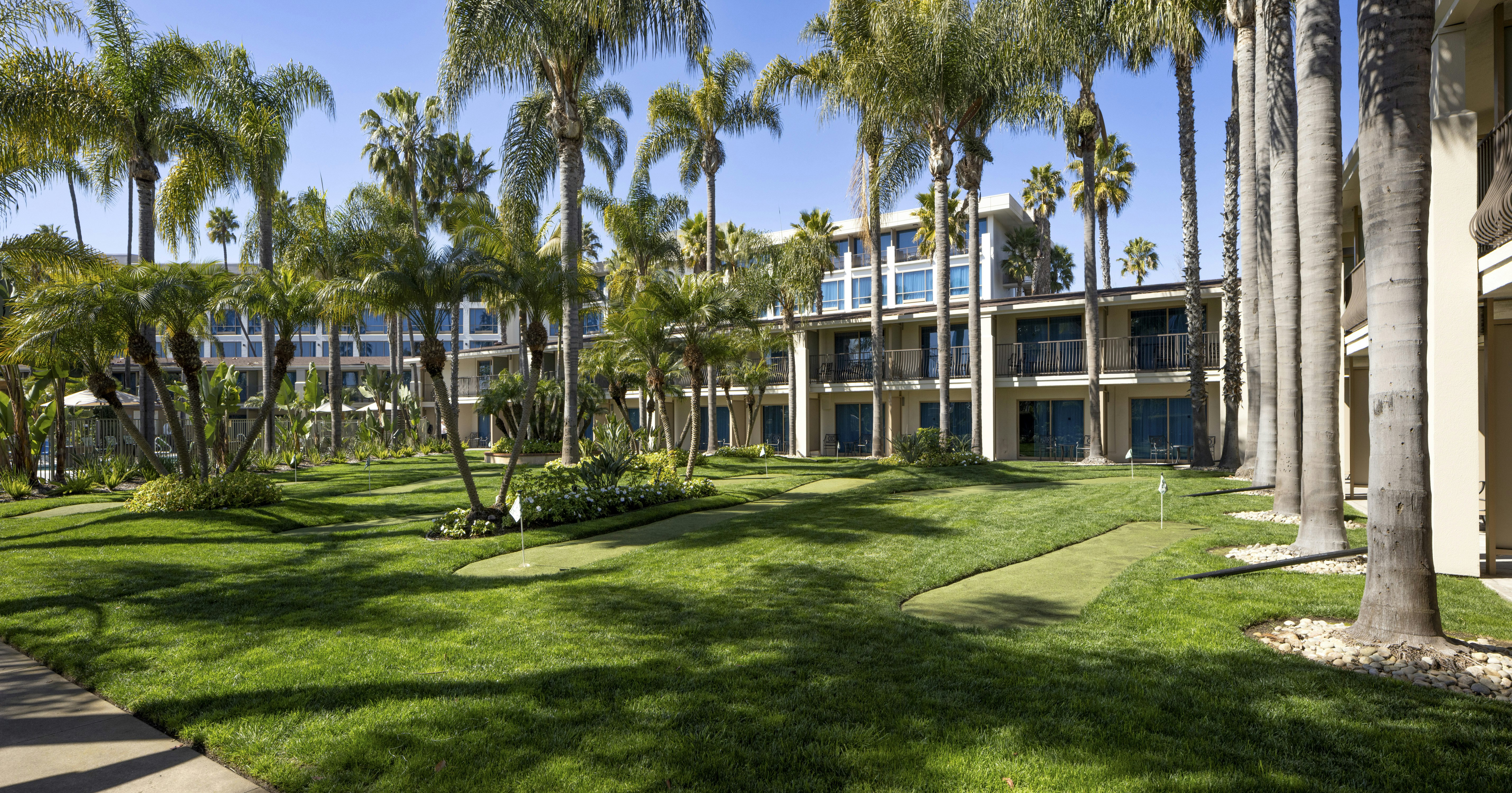 DoubleTree by Hilton San Diego Bayside 36/40