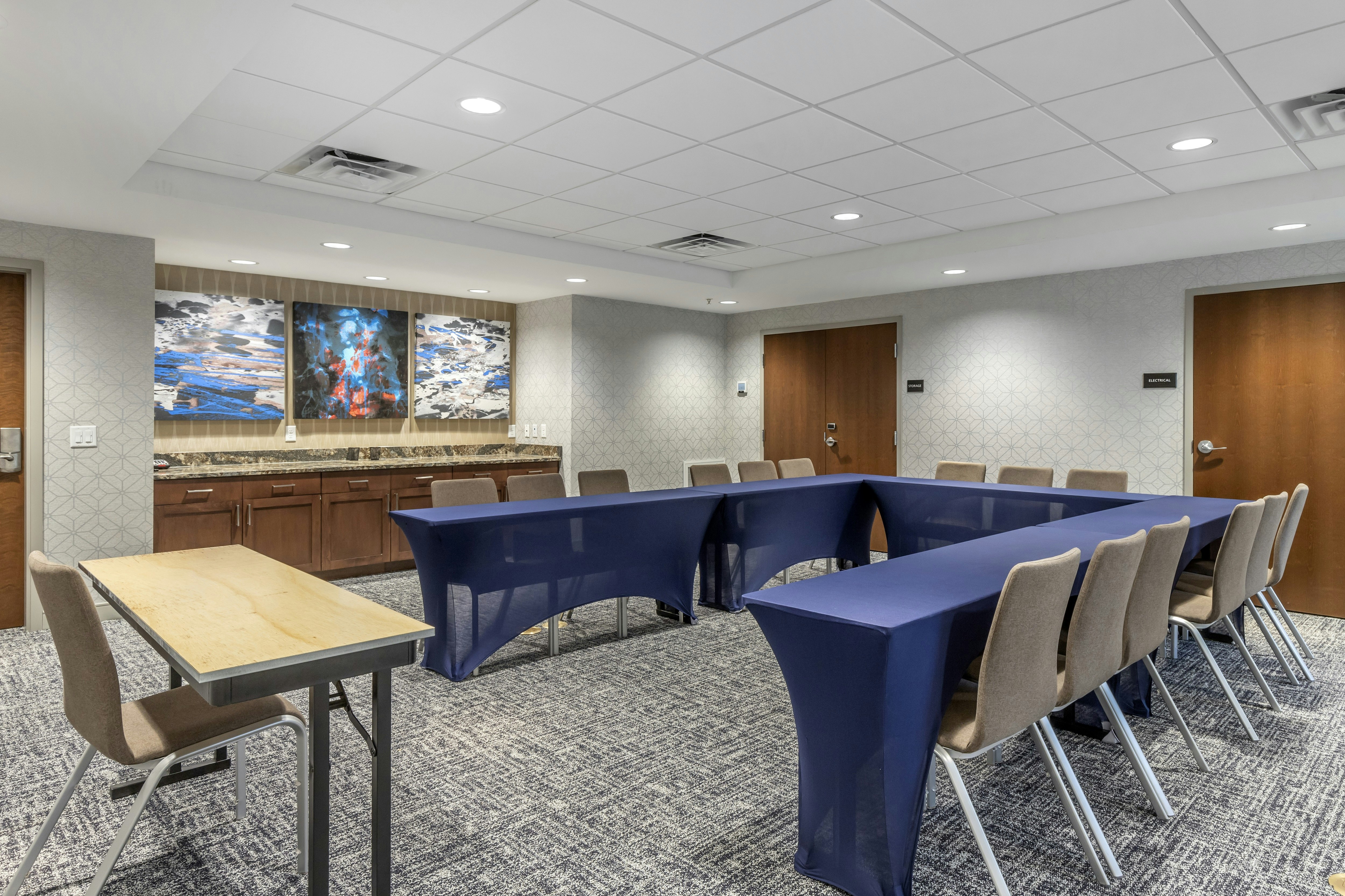 Hampton Inn Camden Sc 50/53