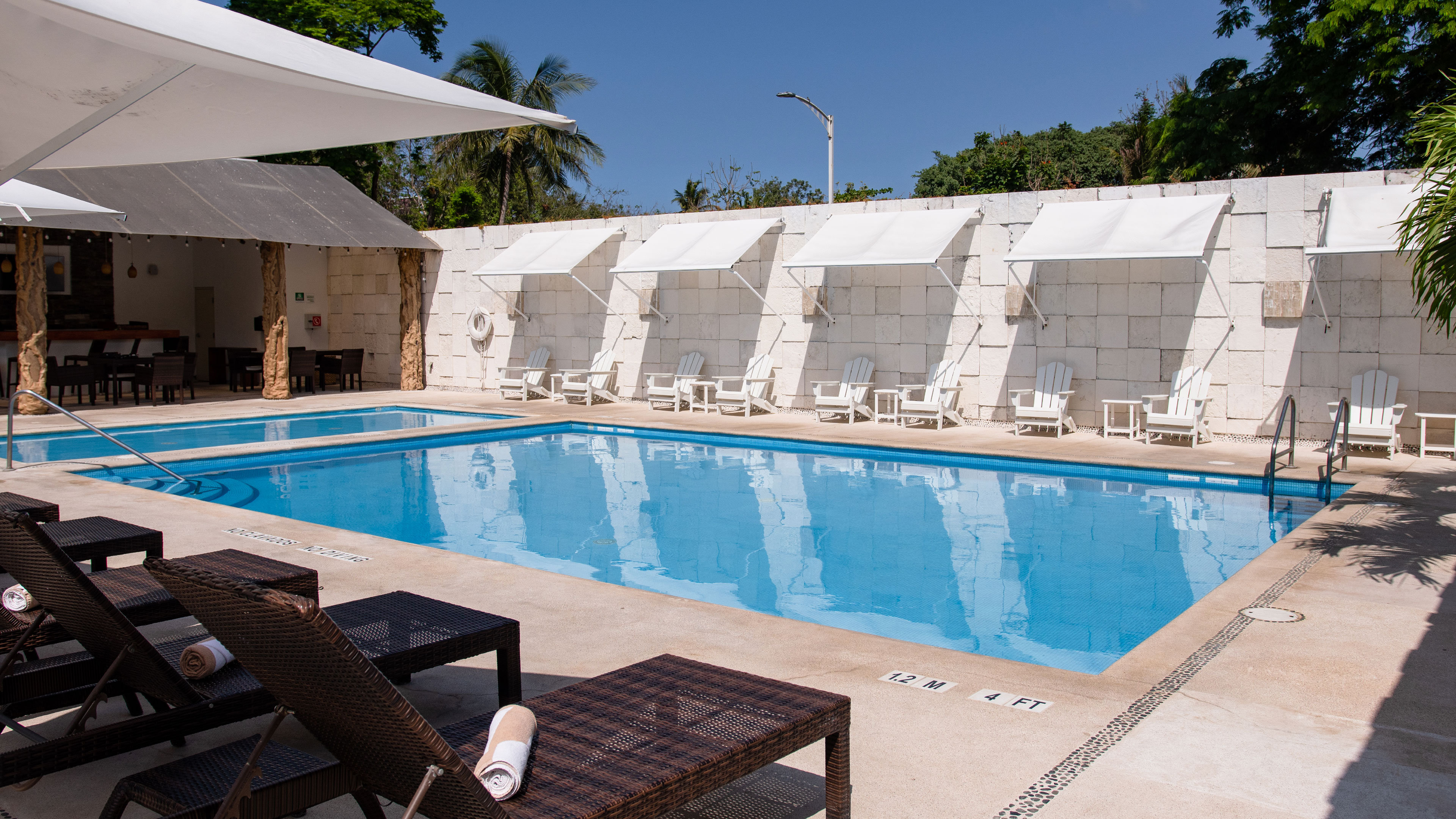 Holiday Inn Acapulco La Isla 48/50