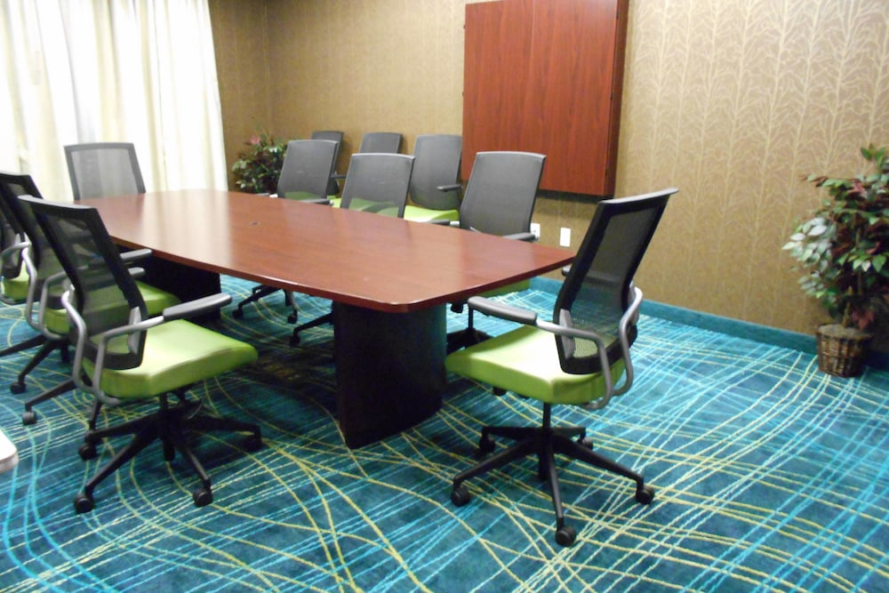 Springhill Suites by Marriott Morgantown 32/42