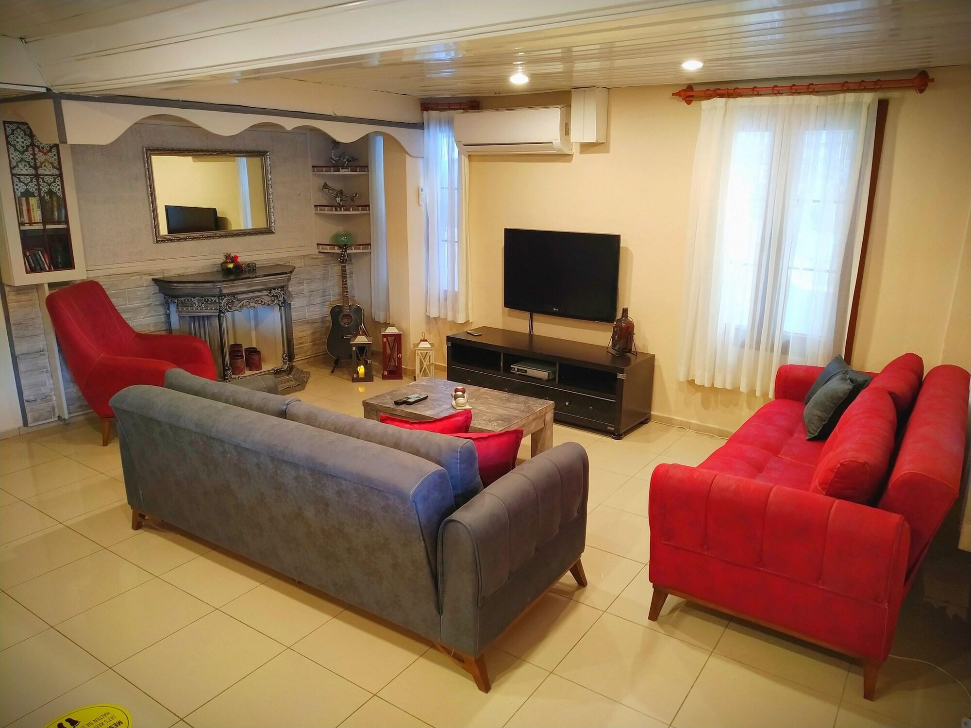 Yalcin Hotel 51/63