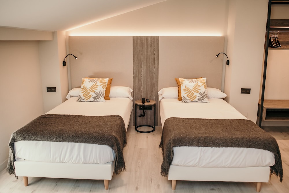 Hotel Lux Melide 23/62