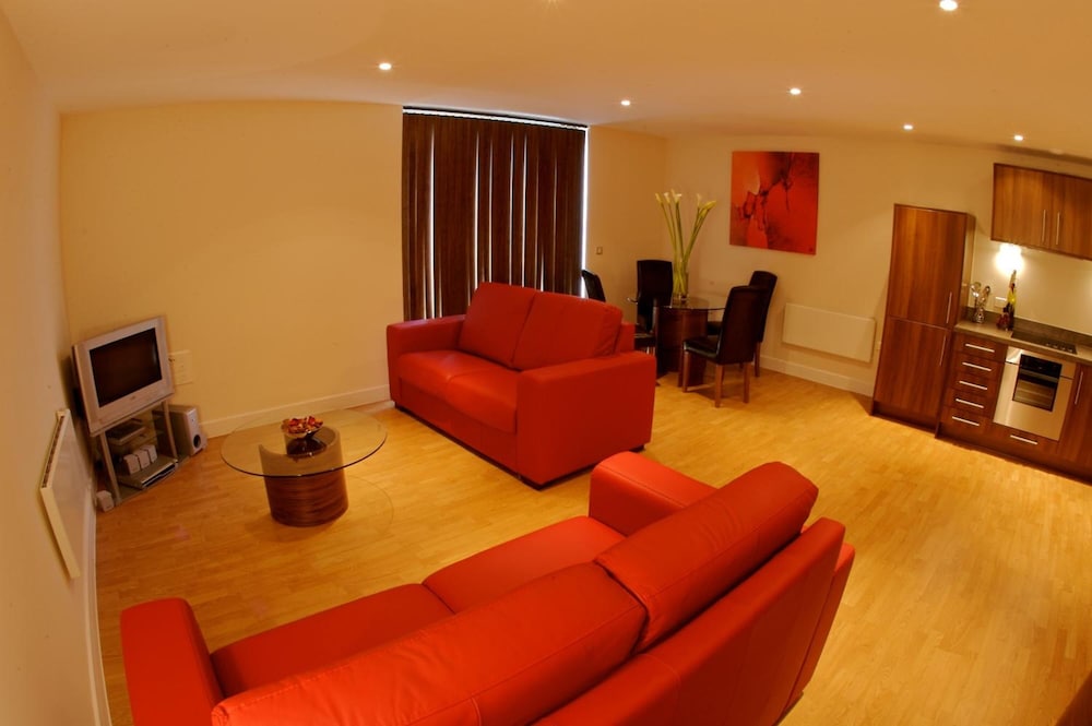 The Spires Serviced Apartments Birmingham 27/36