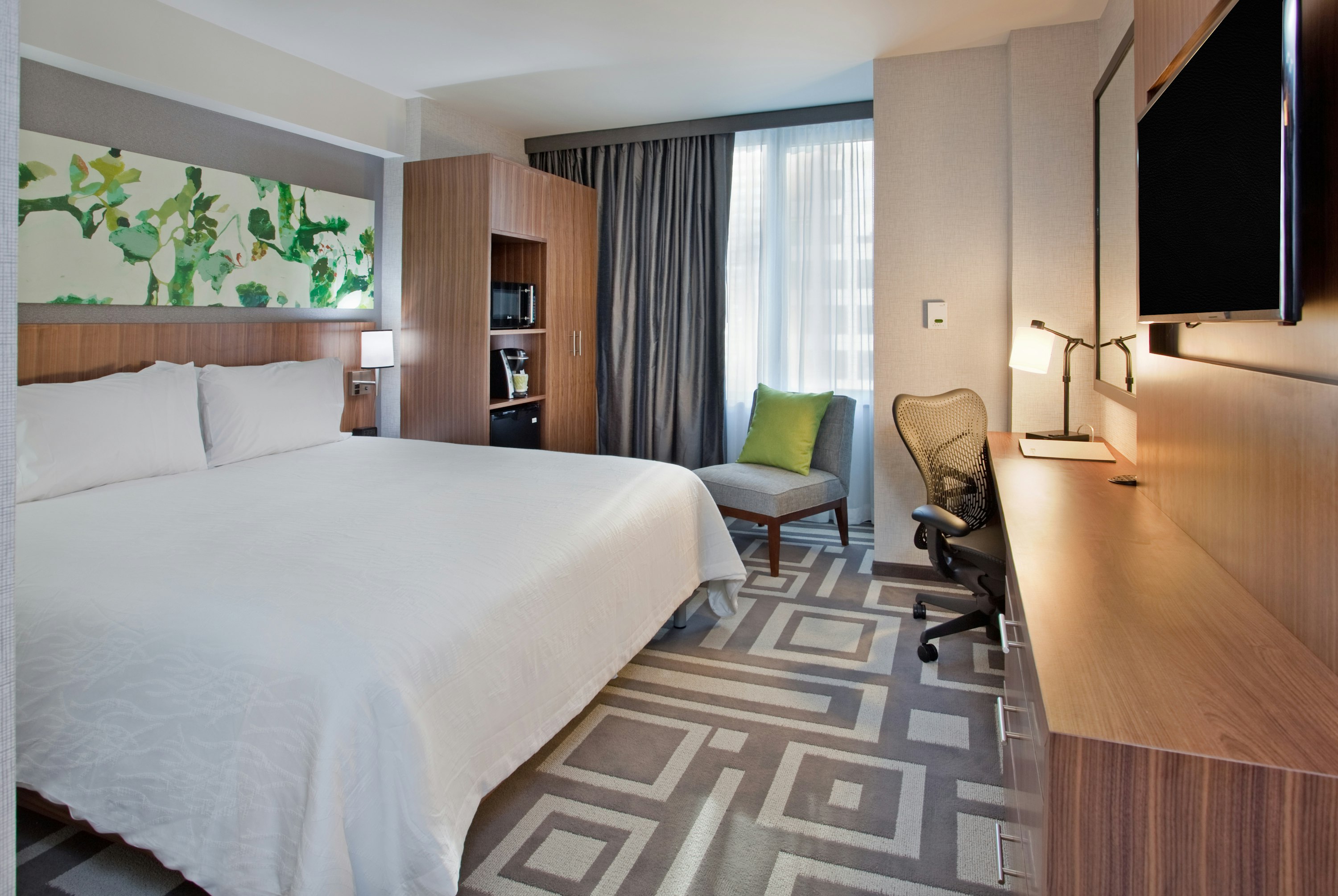 ROOM, KING BED, ACCESSIBLE