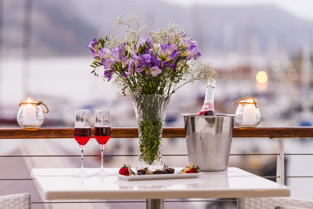 Simon's Town Quayside Hotel 7/60