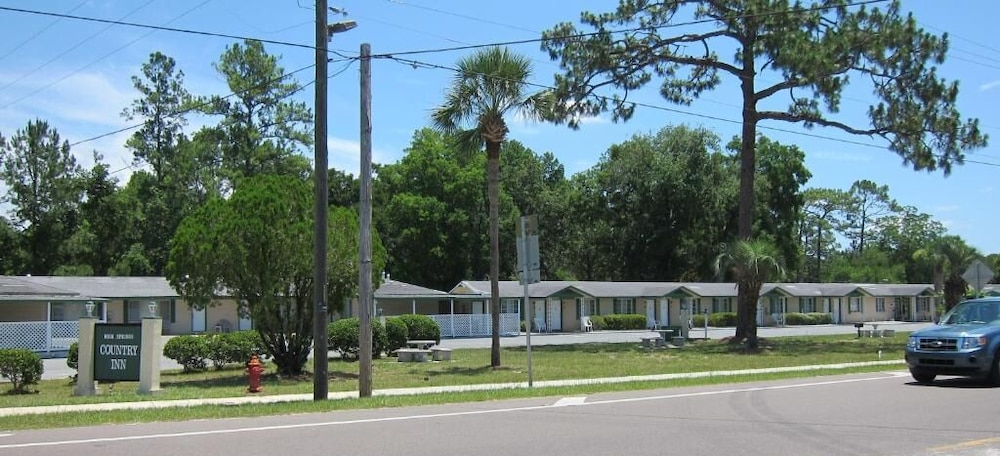 High Springs Country Inn 4/7