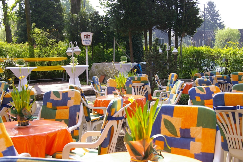 Buschhausen Hotel 29/33