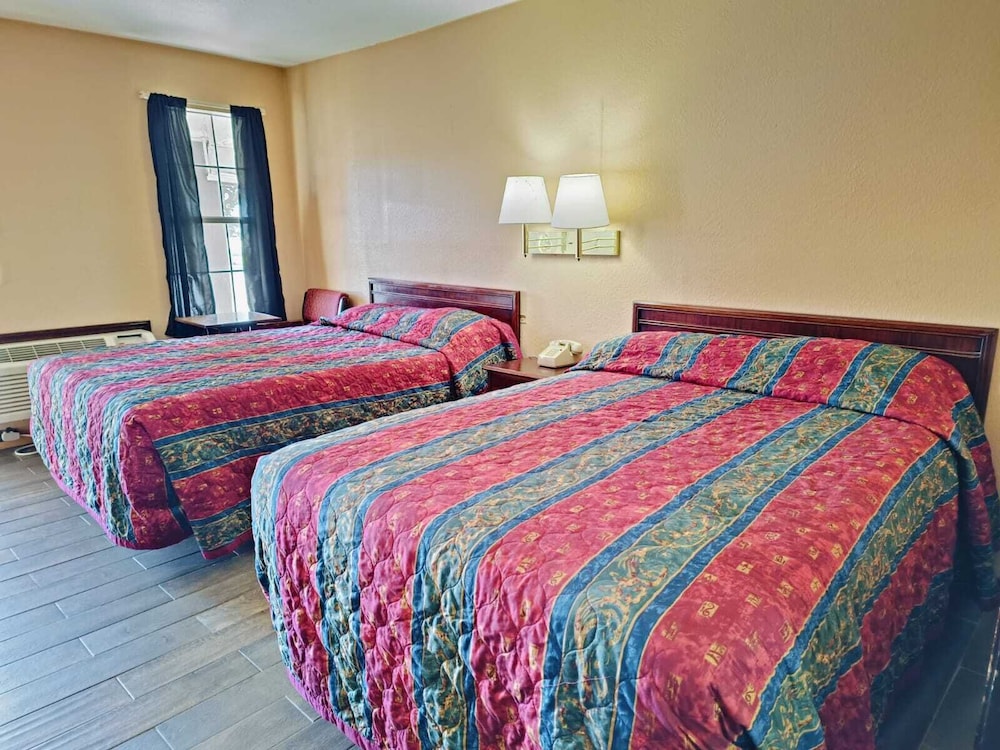 Victorian Inn 12/27