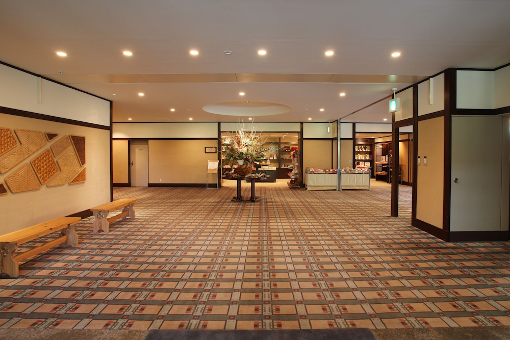 Towada Hotel 7/41