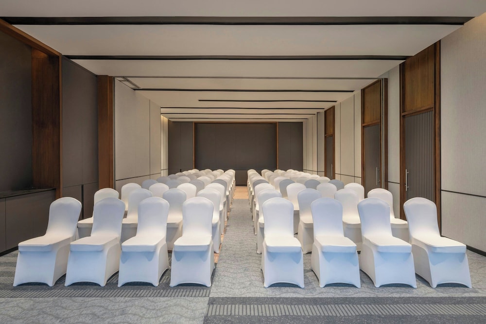Four Points by Sheraton Chennai, Velachery 41/47