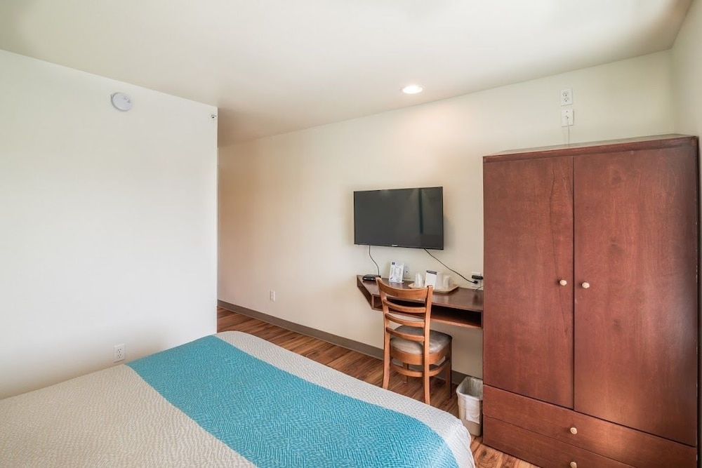 Motel6 Idaho Falls, ID - Snake River 21/56