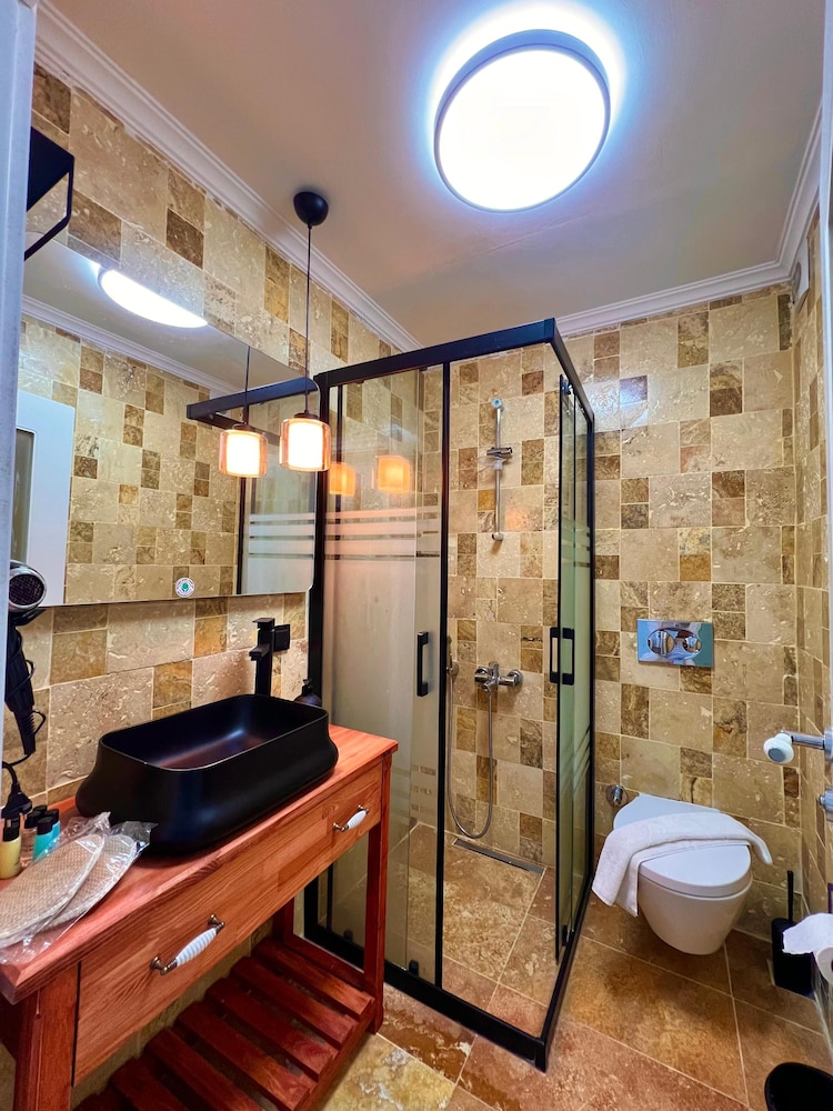 Aden Butik Hotel 37/41