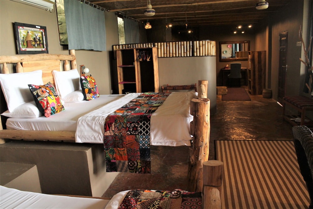 WAG HILL LODGE AND SPA 59/81
