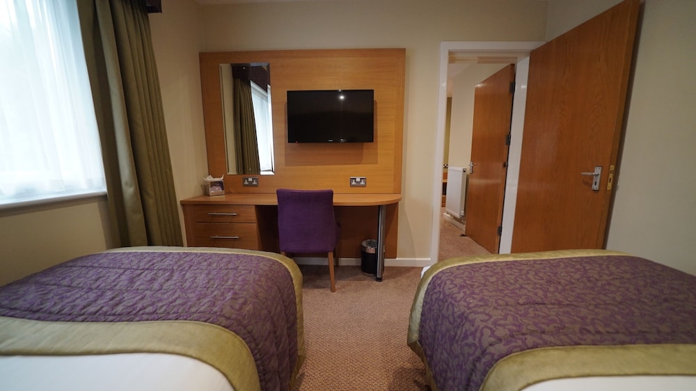 Briar Court Hotel 23/70