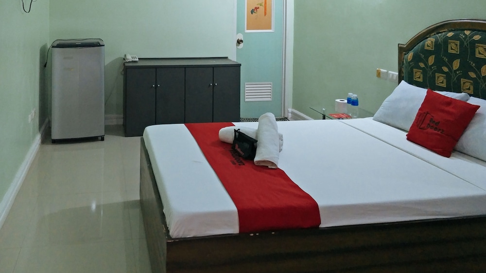 Reddoorz, Double Bed