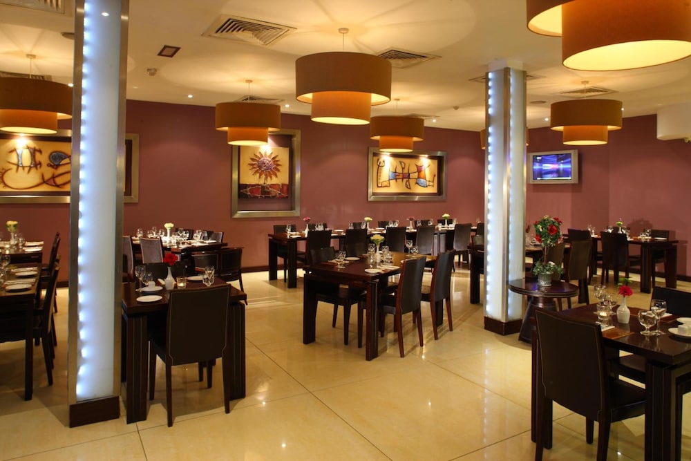 Mcgettigan's Hotel Letterkenny 23/35
