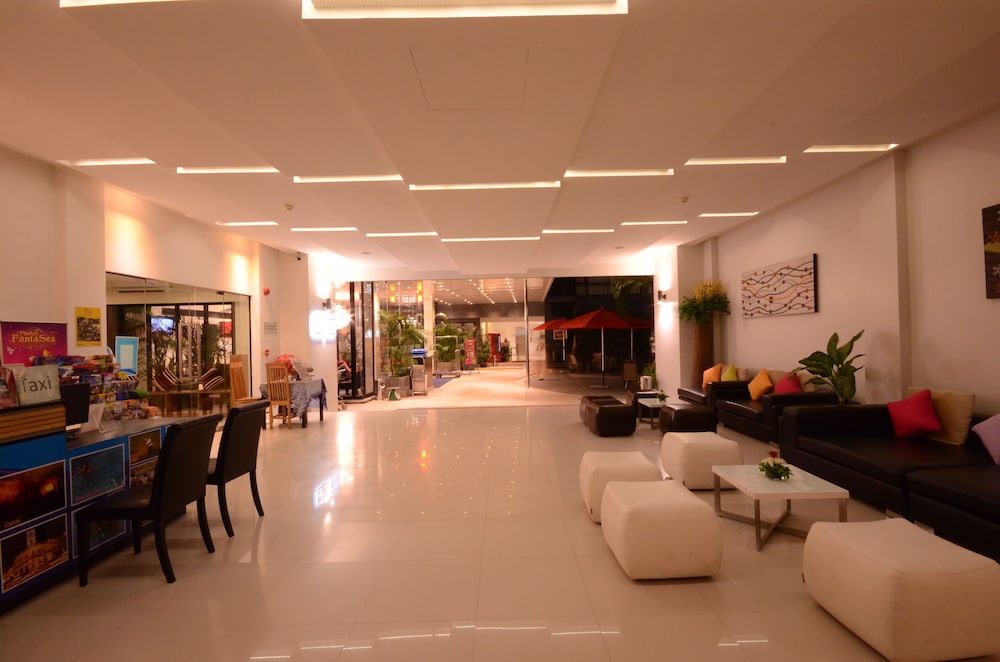 The Lantern Resorts Patong Phuket 46/71