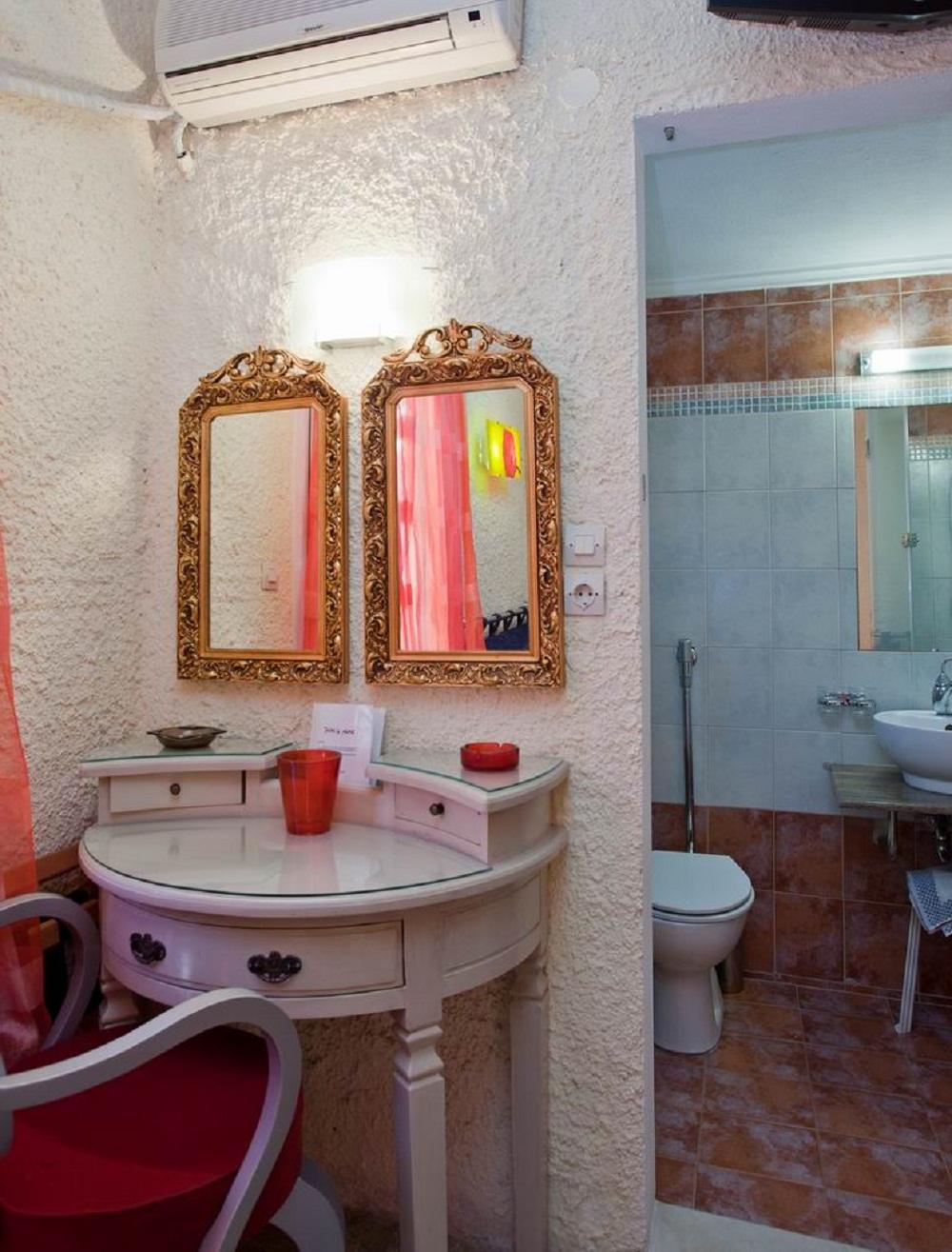 Thymis Home - Adults Only 32/33