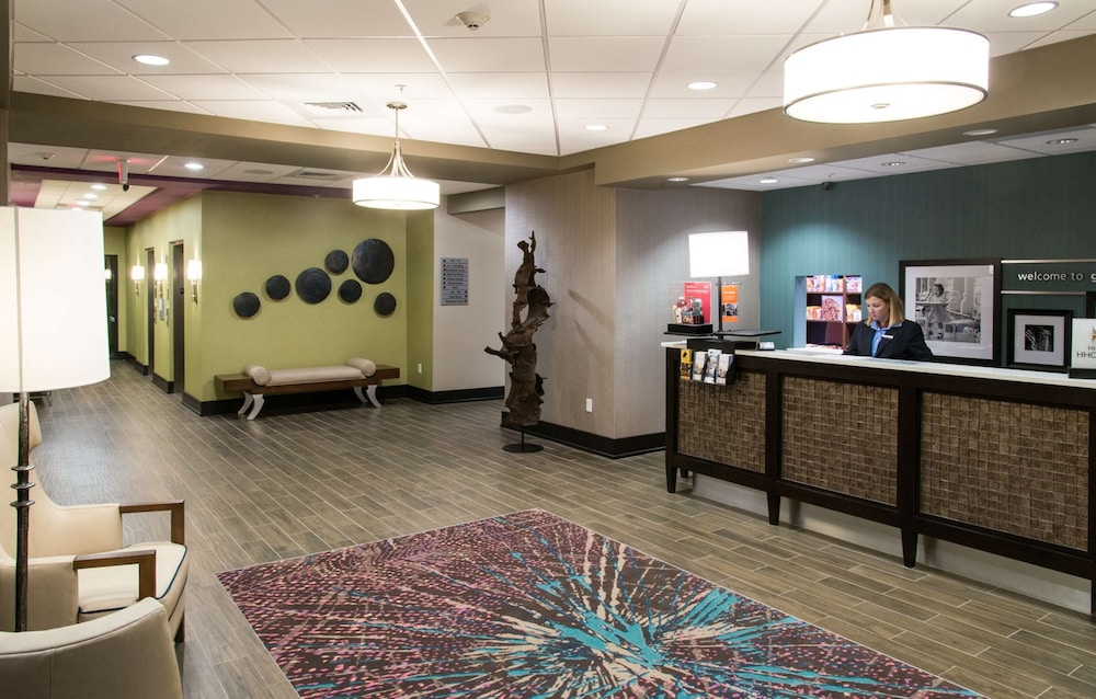 Hampton Inn & Suites Gulfport I-10 7/61