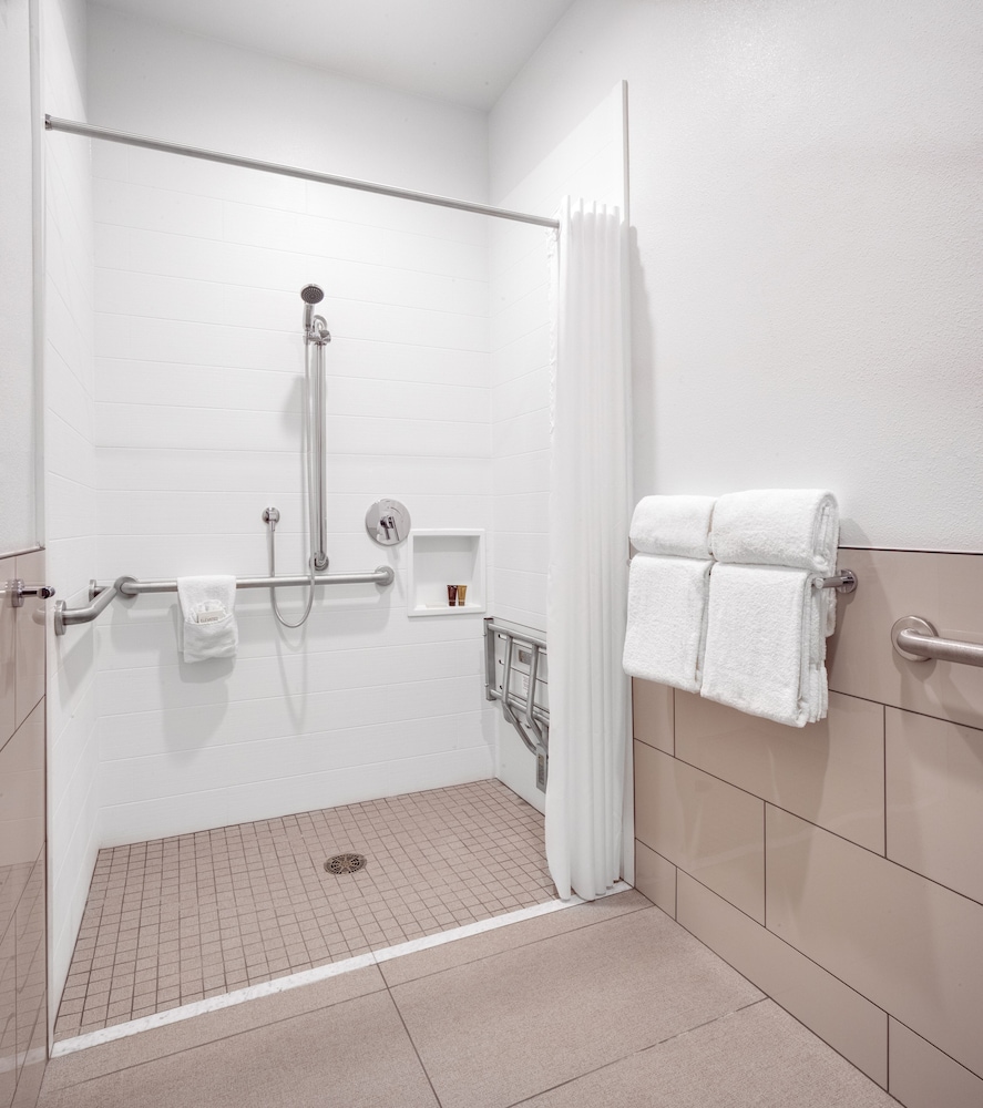 Ayres Hotel Vista Carlsbad 48/50