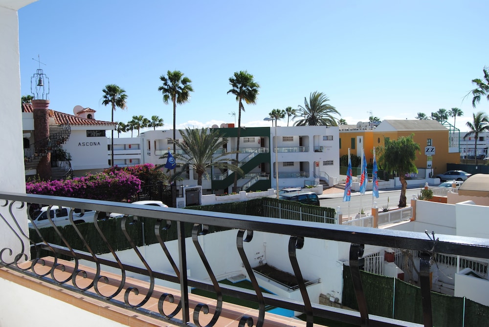 Atlantic Sun Beach - Gay Men Only 7/50