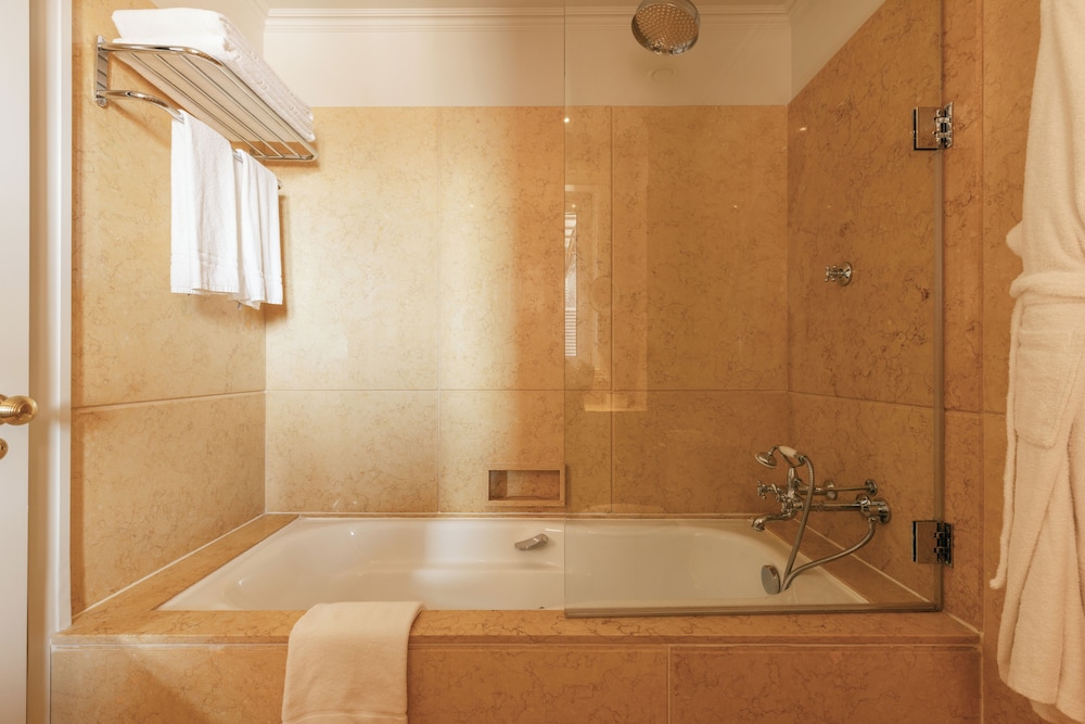 جناح بريميوم بسريرين منفصلين، Hotel Infante Sagres Porto 4/4