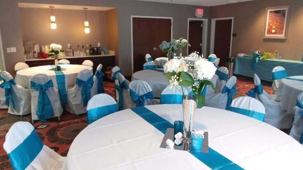 Hampton Inn and Suites Navarre 38/53
