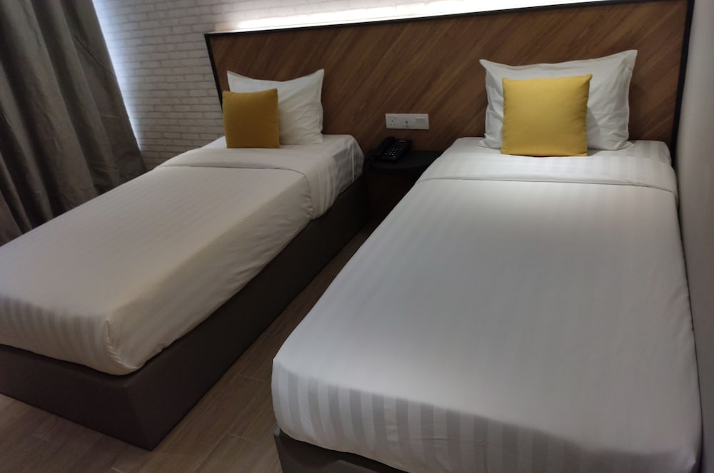 Hotel 99 Seri Kembangan Serdang 23/41