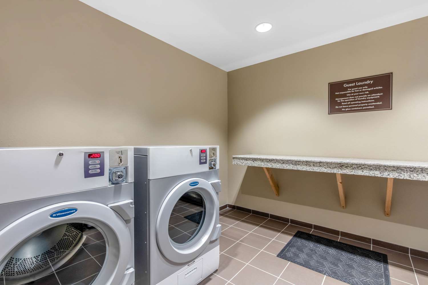 Mainstay Suites St Louis Airport 16/16