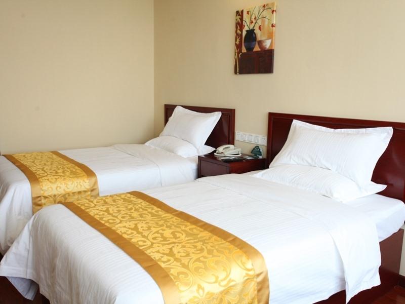 GreenTree Inn Linxi Yitang Town Shuangling Road Express Hotel 8/23