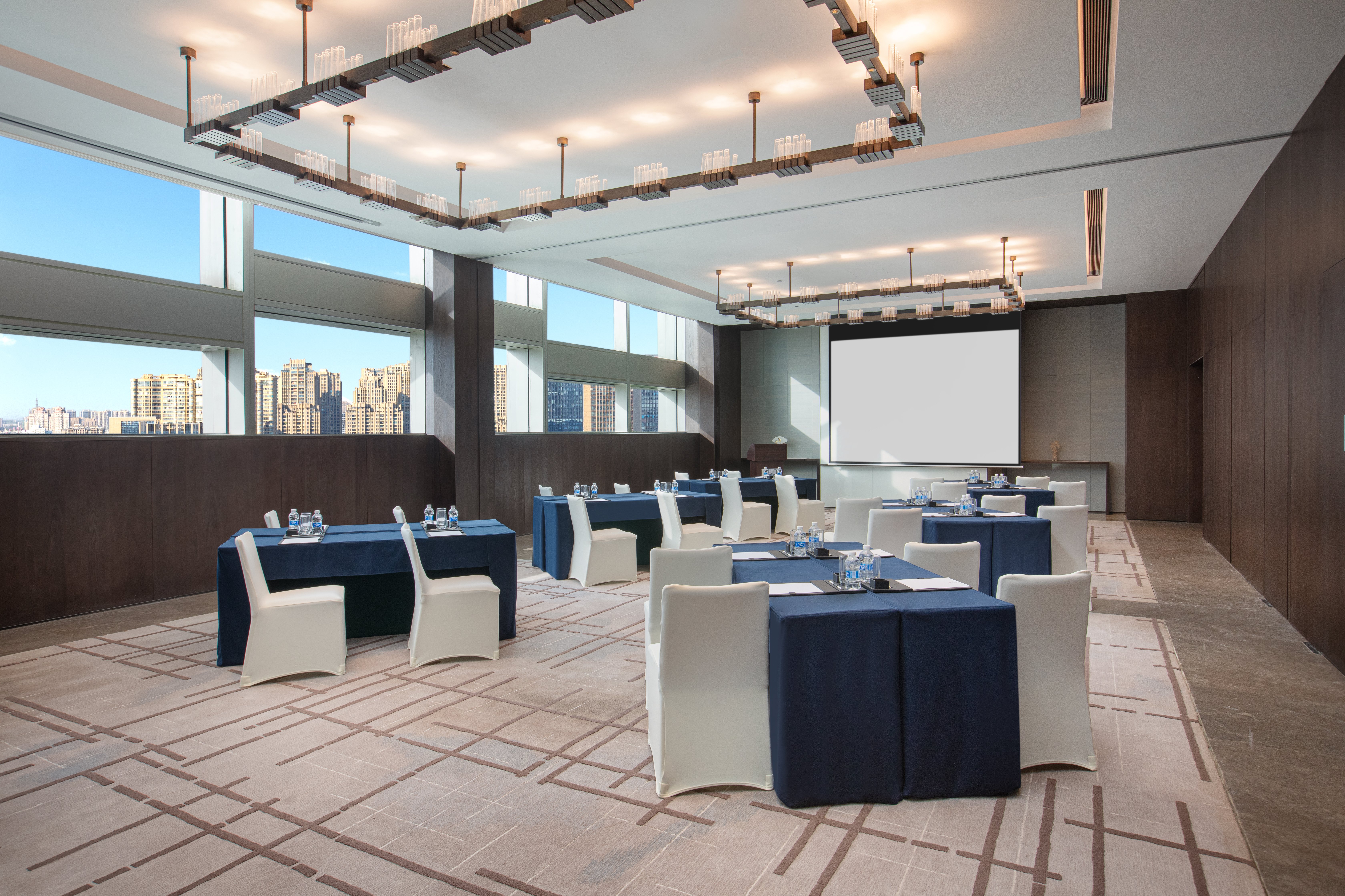 HUALUXE Haining by IHG 26/32