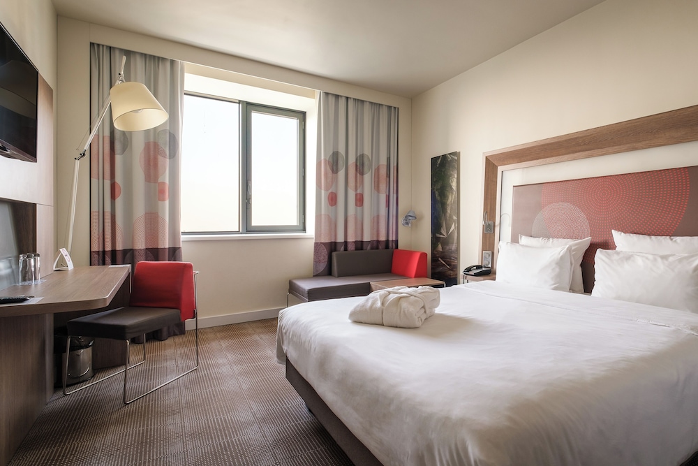 Novotel Almaty City Center 20/61