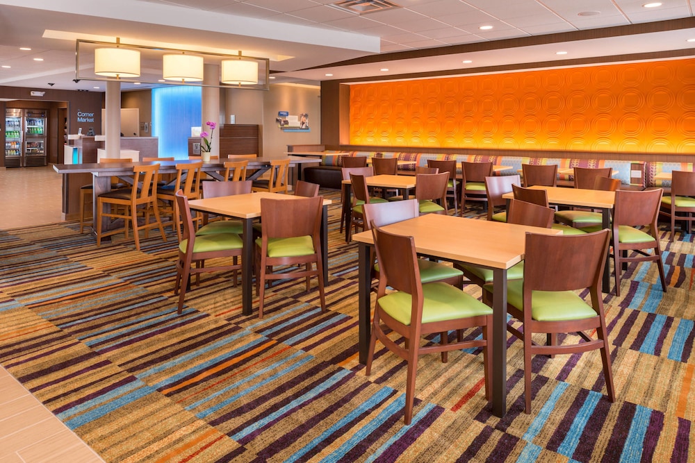 Fairfield Inn And Suites By Marriott Huntington 38/46