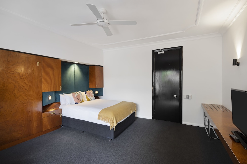 DELUXE, STUDIO, APARTMENT, DOUBLE BED