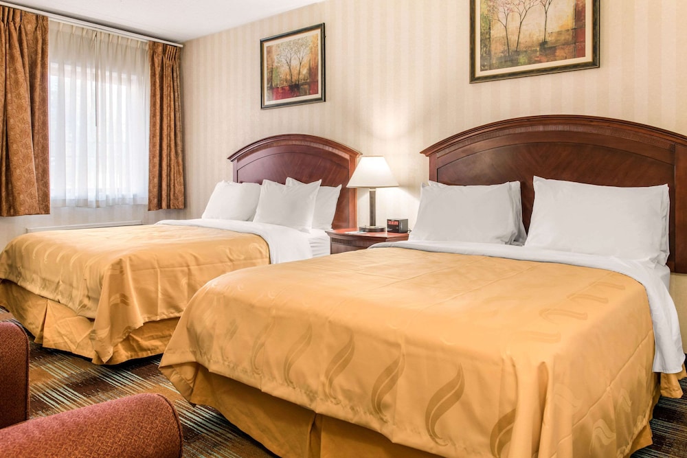 Quality Inn Suites Miamisburg 12/35