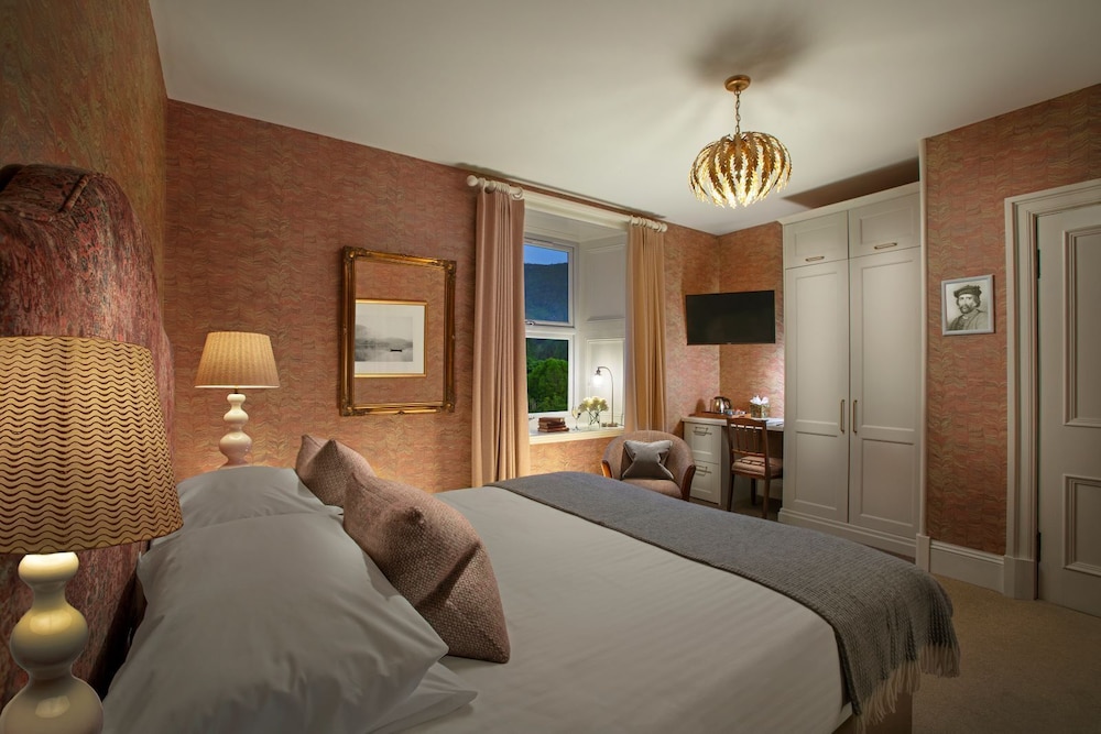 Glenfinnan House Hotel 5/48