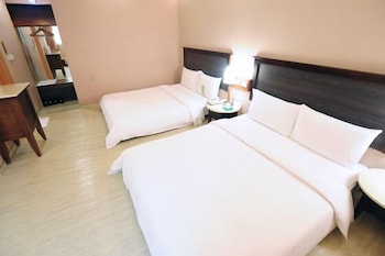 Kindness Hotel Weiwuying Sandou 24/49
