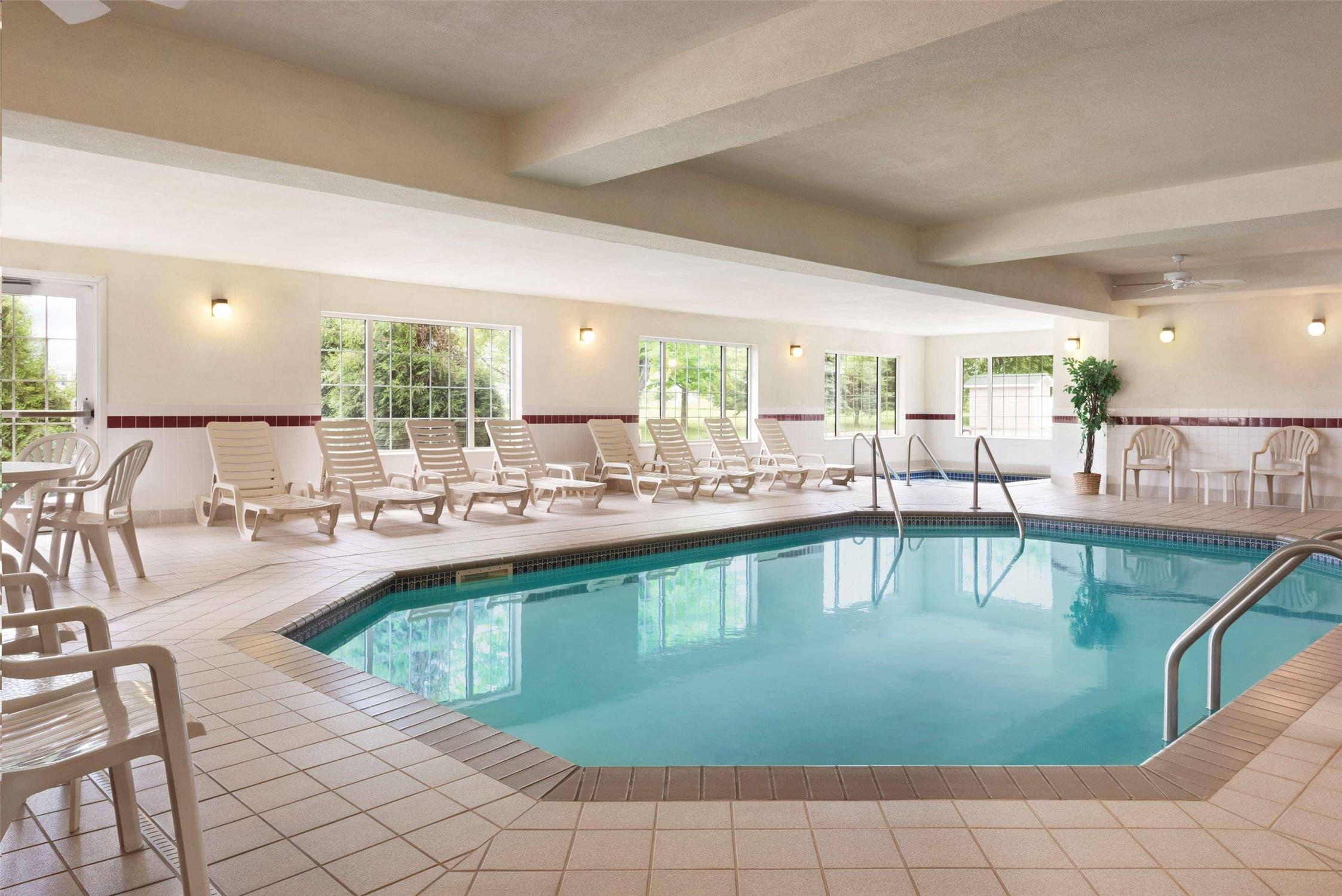 Country Inn & Suites By Radisson Mankato Hotel And Conference Center 10/38