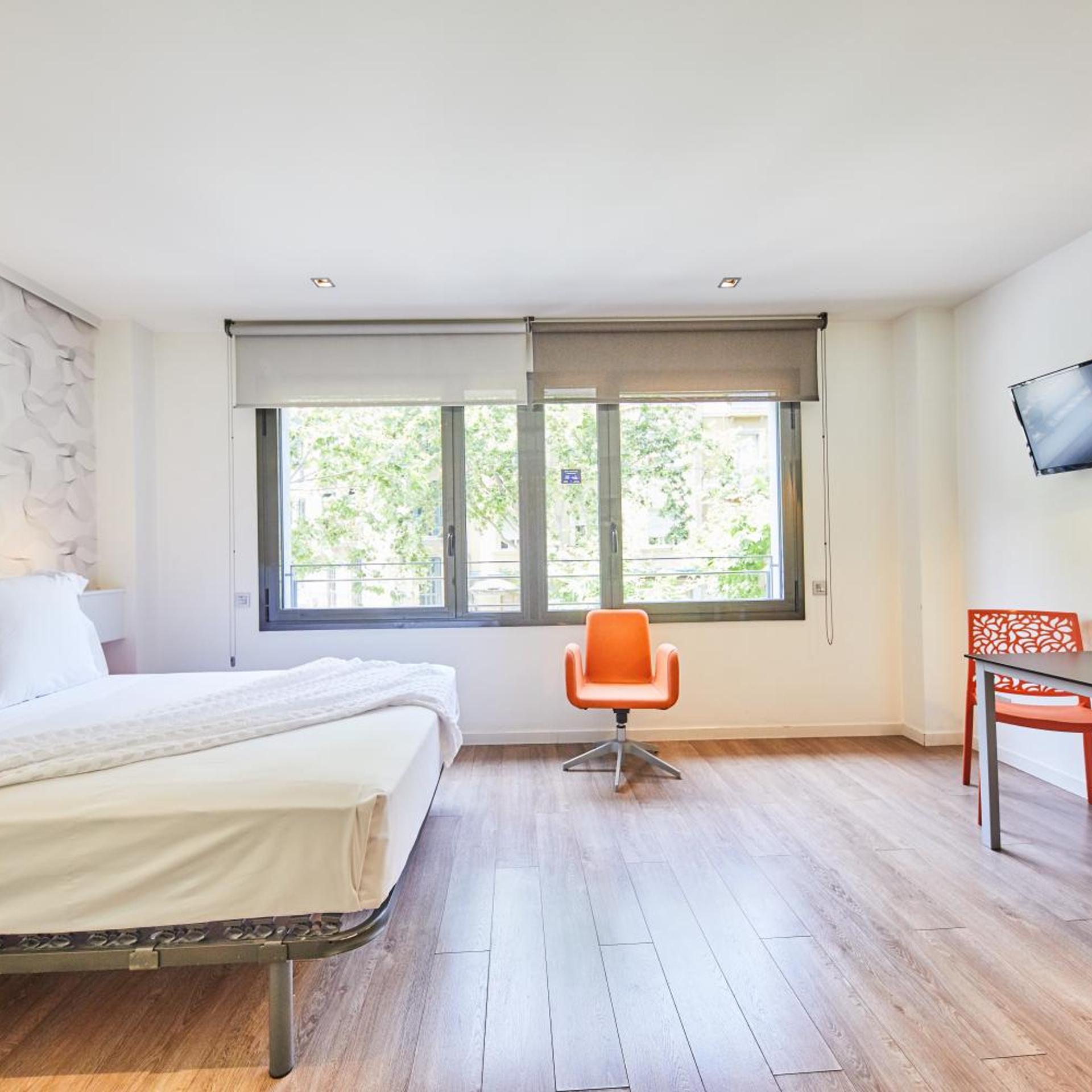 Suite, Apartment