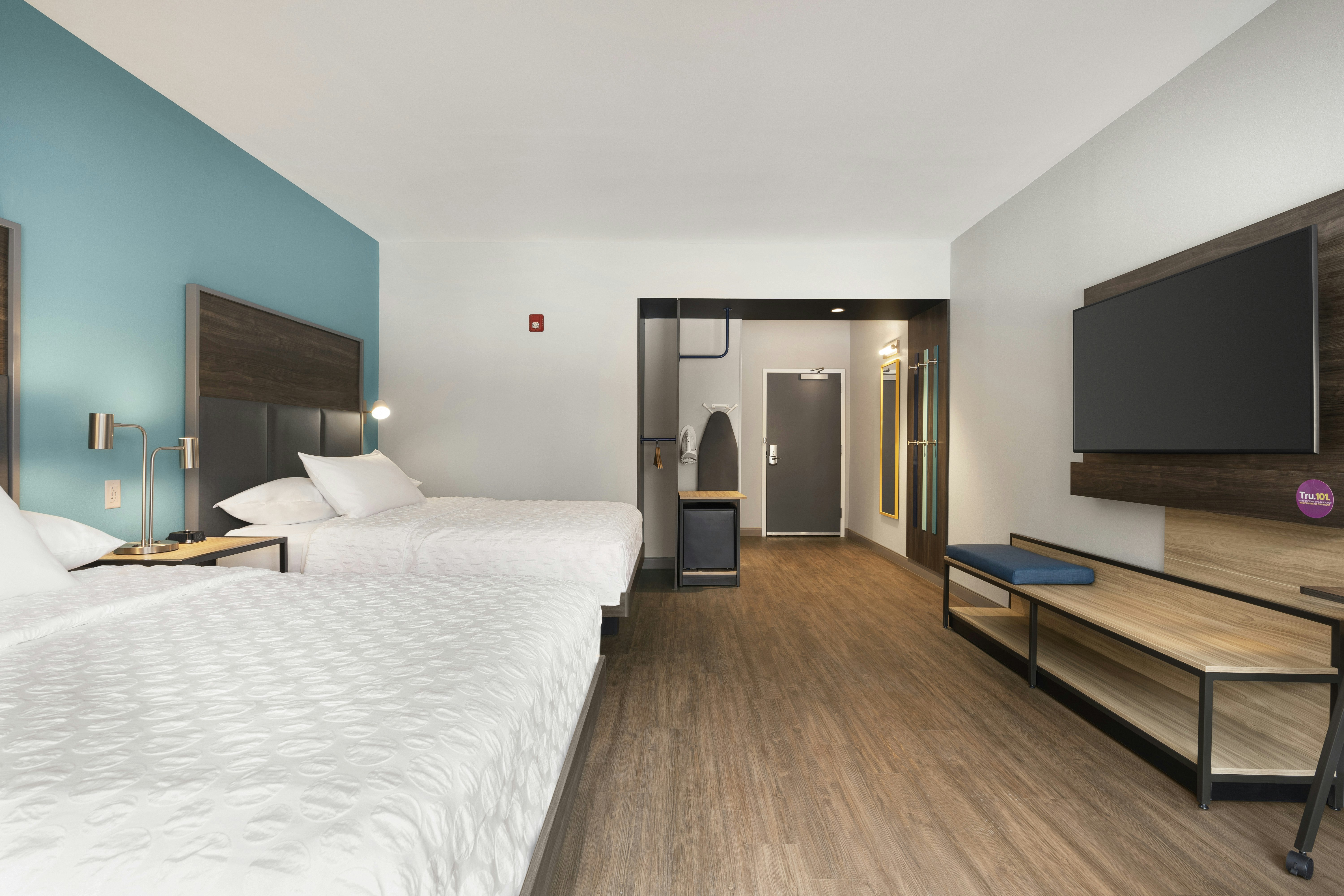ROOM, 2 QUEEN BEDS, ACCESSIBLE