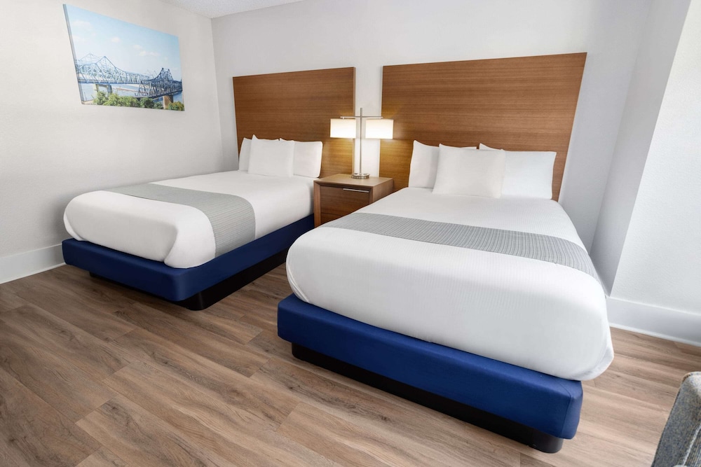 WaterView Casino and Hotel Trademark Collection by Wyndham 7/28