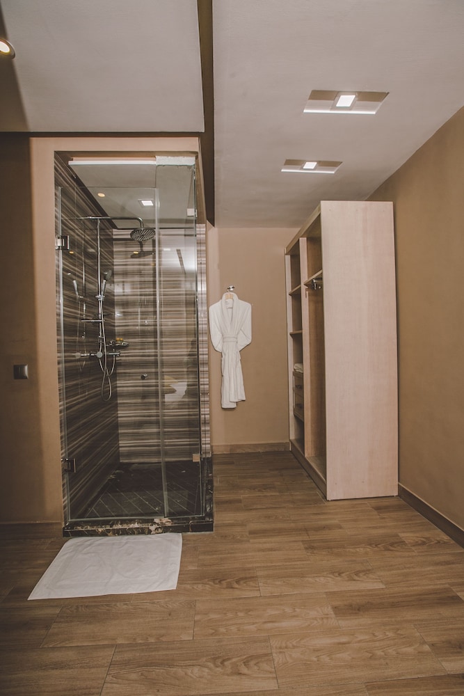 DownTown Hotel Maarif Casablanca By TSA 36/65