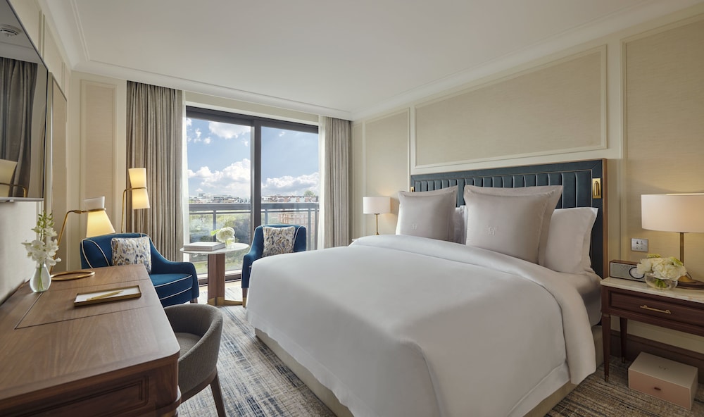 Jumeirah Carlton Tower London 12/46
