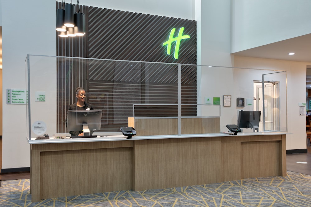 Holiday Inn Dfw South 2/64