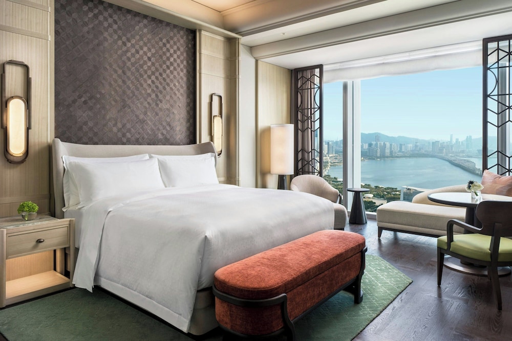 Deluxe, King Bed, Bay View