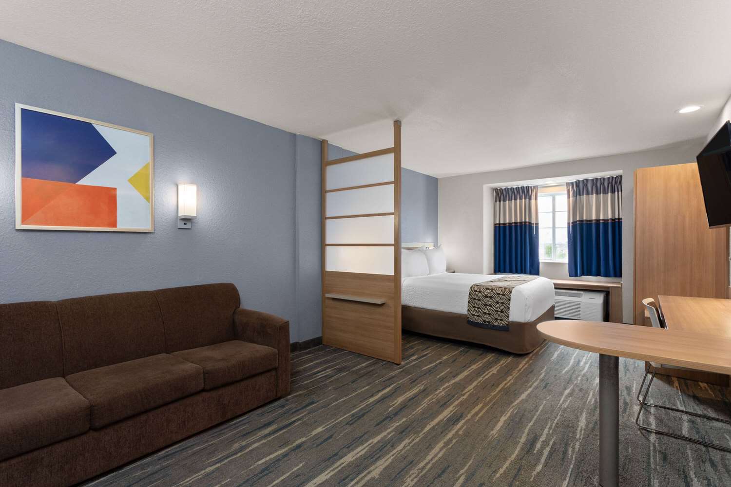 Microtel Inn Suites By Wyndham Zephyrhills 30/48