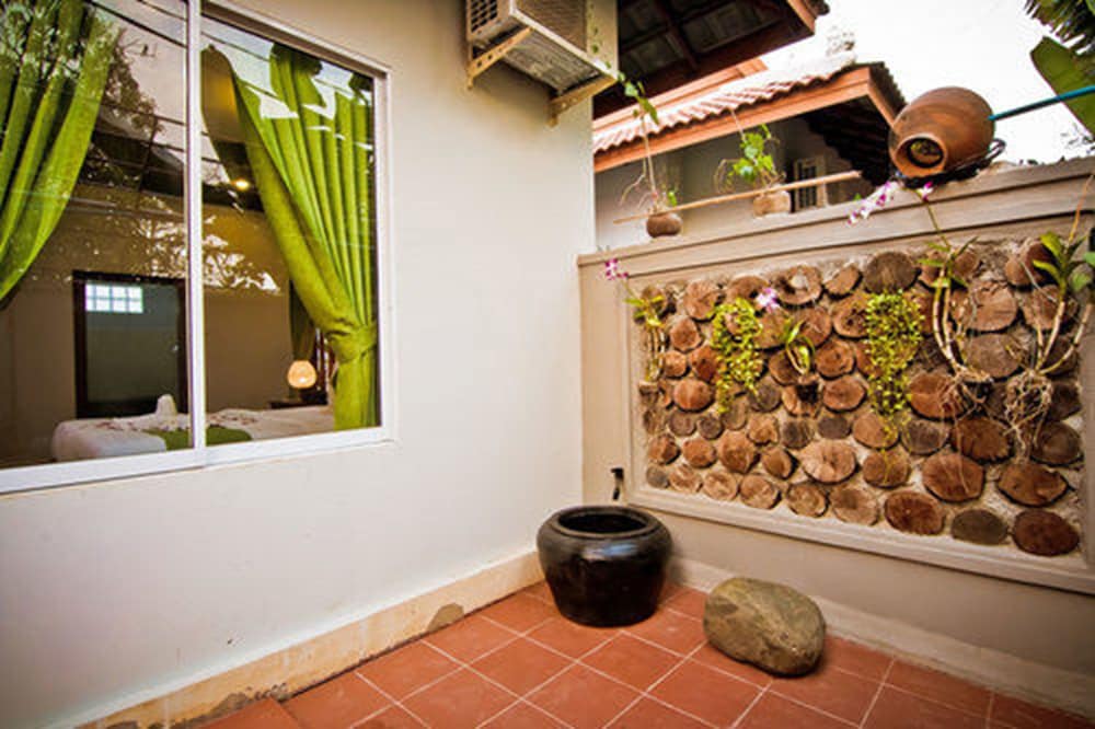 Ravorn Villa Boutique 14/66